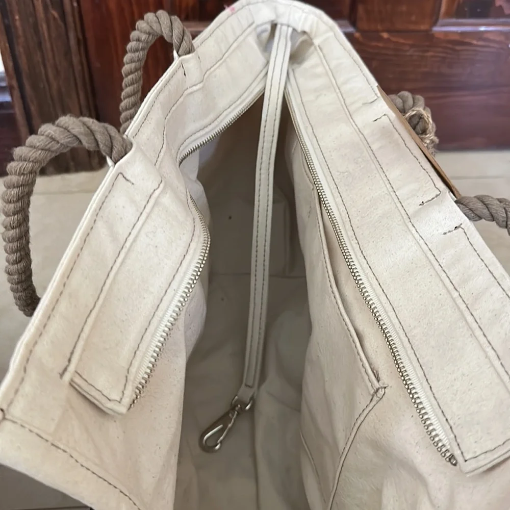 NWTAG Puppy Travel bag